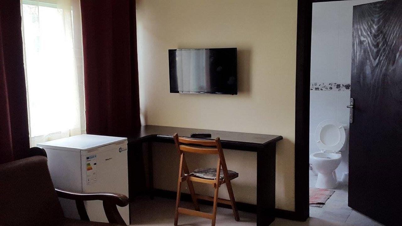 Maryland Guesthouse Monrovia Kültér fotó