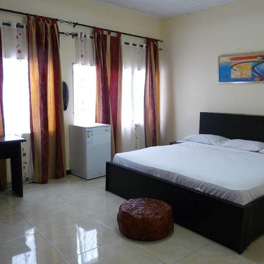 Maryland Guesthouse Monrovia Kültér fotó